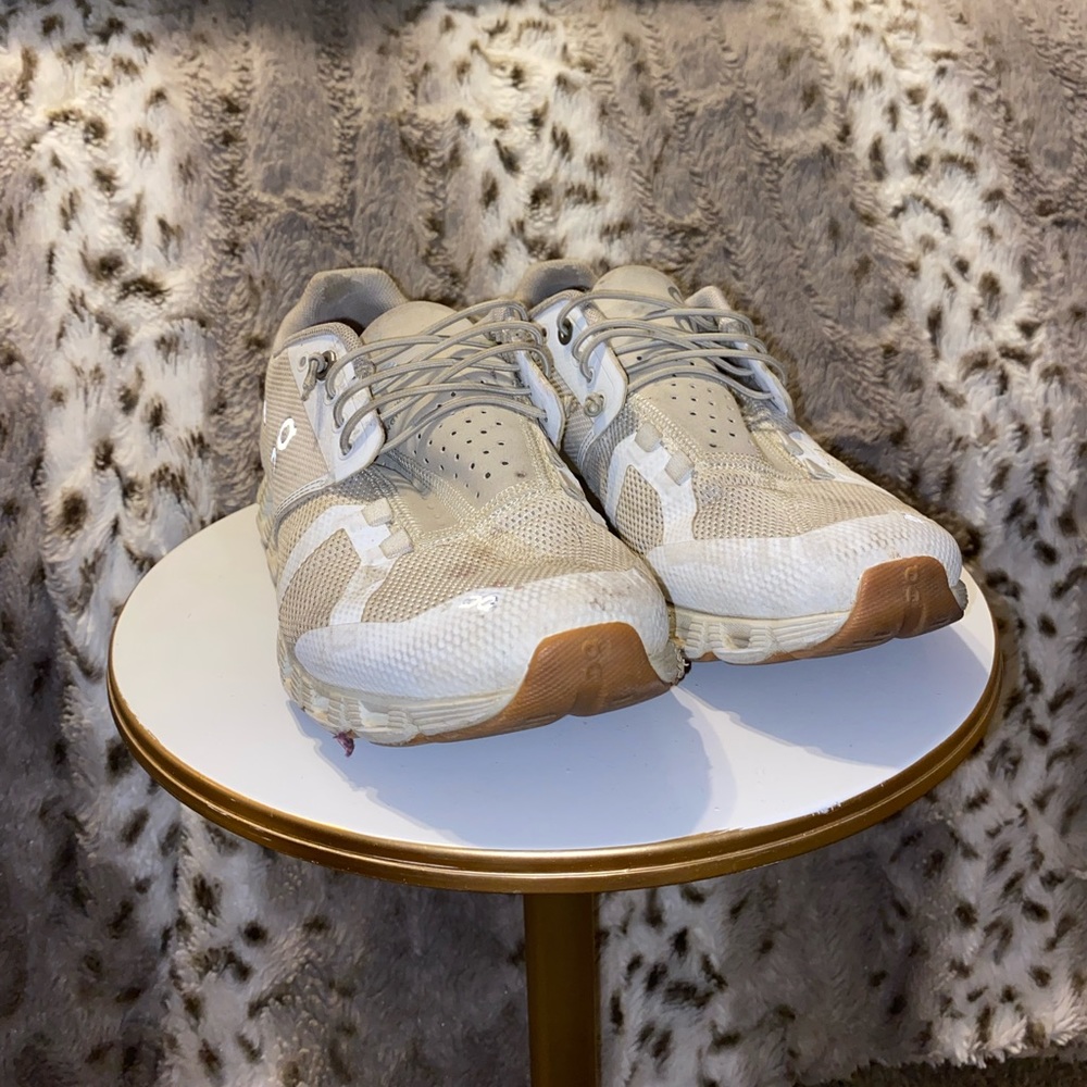 OC tennis shoes